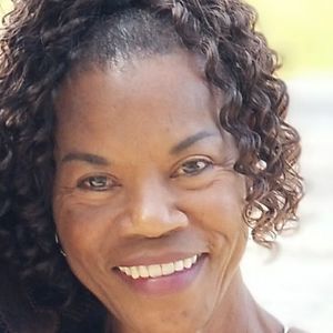 Meet your Posher, Beverly